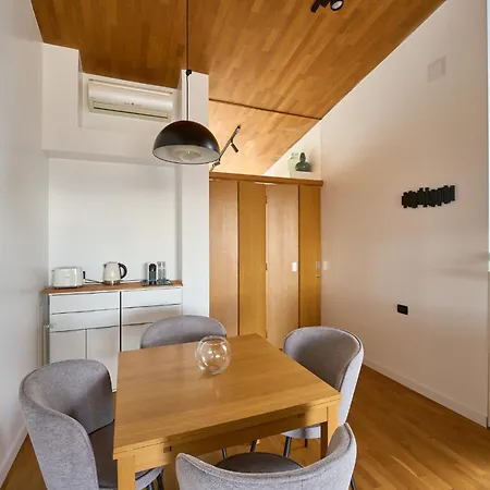 *new* View Loft 2 Bdrm Apartment Sofia