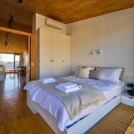 *new* View Loft 2 Bdrm * Szófia